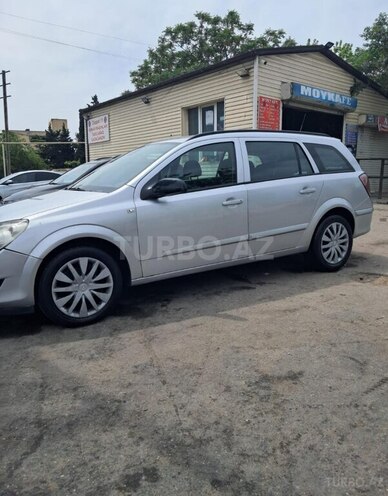 Opel Astra 2008, 300,000 km - 1.7 л - Bakı