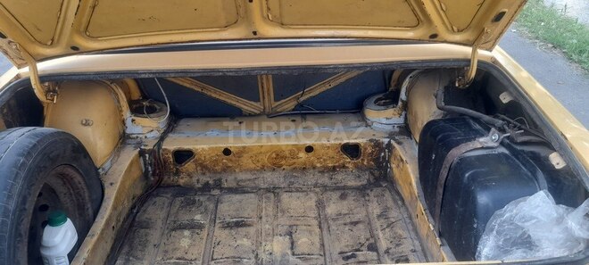 LADA (VAZ) 2106 1983, 60,000 km - 1.5 l - Göyçay