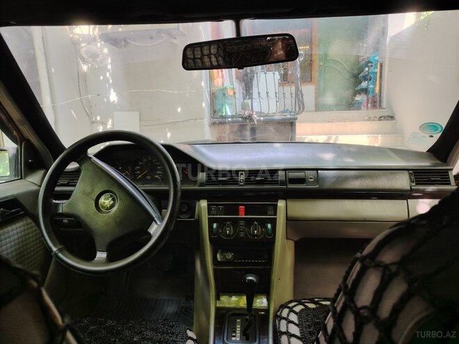 Mercedes E 230 1993, 366,000 km - 2.3 л - Bakı