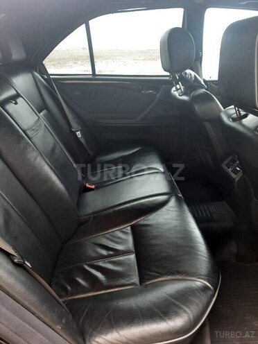 Mercedes E 270 2001, 350,000 km - 2.7 l - Bakı