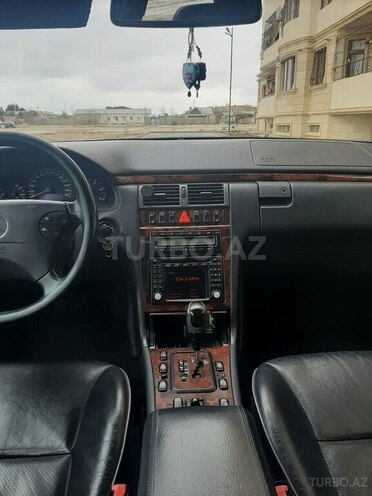 Mercedes E 270 2001, 350,000 km - 2.7 l - Bakı