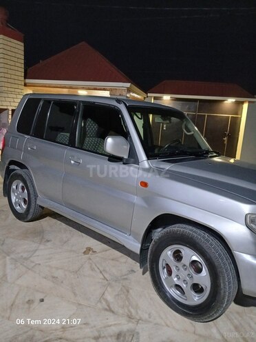 Mitsubishi Pajero io 2002, 250,000 km - 2.0 l - Bakı
