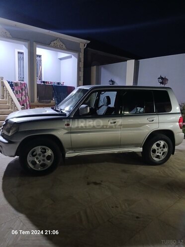 Mitsubishi Pajero io 2002, 250,000 km - 2.0 l - Bakı