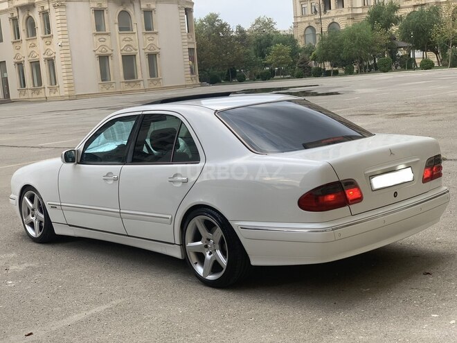Mercedes E 320 2000, 271,031 km - 3.2 l - Bakı