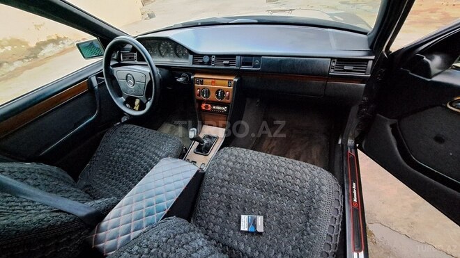 Mercedes E 200 1990, 700,000 km - 2.0 l - Bakı