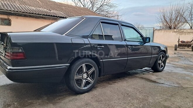 Mercedes E 200 1990, 700,000 km - 2.0 l - Bakı