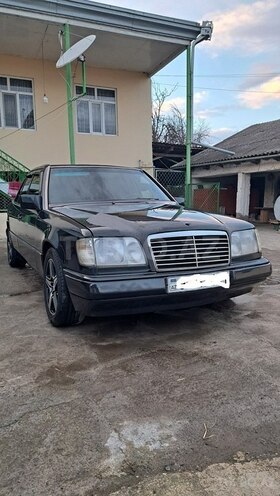 Mercedes E 200 1990, 700,000 km - 2.0 l - Bakı