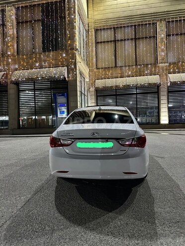 Hyundai Sonata 2010, 154,000 km - 2.4 л - Samux