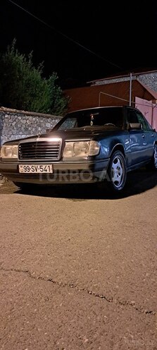 Mercedes E 220 1992, 450,000 km - 2.2 l - Şəki