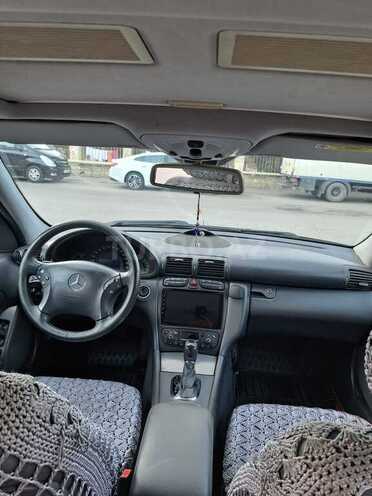 Mercedes C 240 2003, 298,000 km - 2.6 l - Bakı