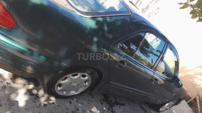 Mercedes E 200 1996, 315,000 km - 2.0 l - Bakı