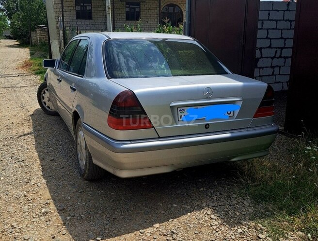 Mercedes C 180 1997, 201,000 km - 1.8 l - Qazax
