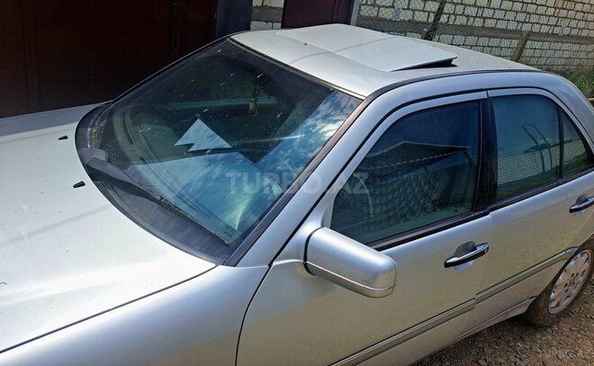 Mercedes C 180 1997, 201,000 km - 1.8 l - Qazax