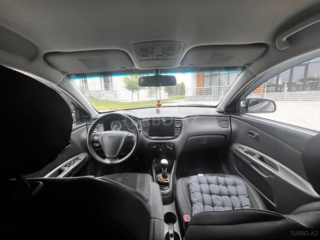 Kia Rio 2006, 268,000 km - 1.4 л - Quba