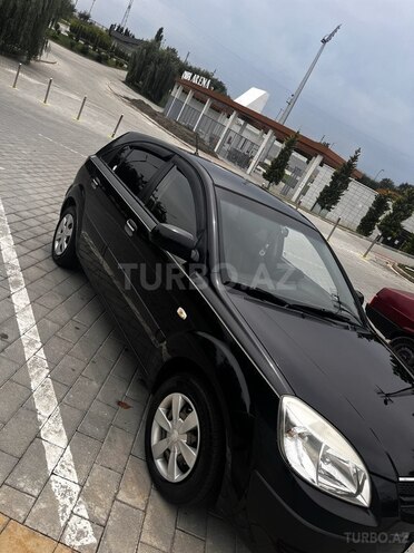 Kia Rio 2006, 268,000 km - 1.4 л - Quba