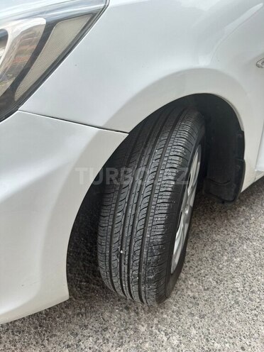 Hyundai Accent 2013, 210,000 km - 1.6 l - Bakı