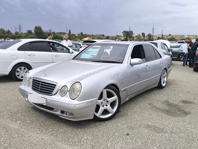 Mercedes E 220 d 1999, 367,000 km - 2.2 л - Bakı