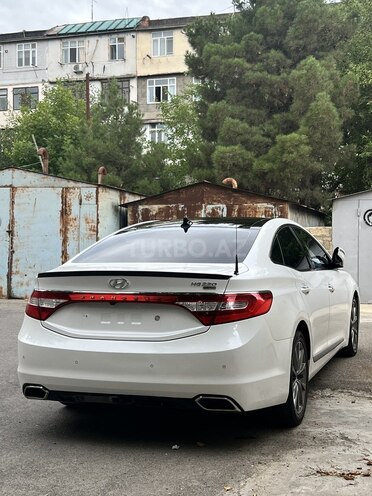 Hyundai Grandeur 2015, 15,600 km - 2.2 л - Bakı