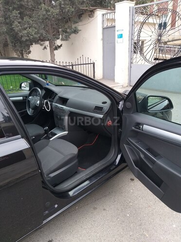 Opel Astra 2009, 161,000 km - 1.4 l - Bakı