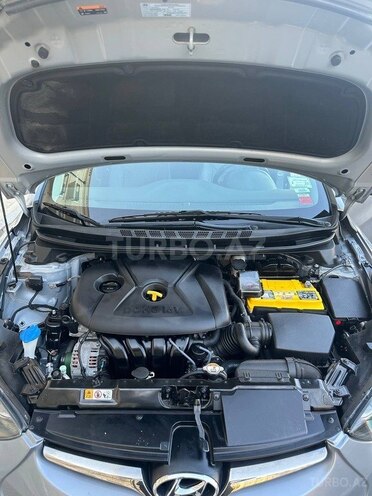 Hyundai Elantra 2015, 117,482 km - 1.8 л - Bakı