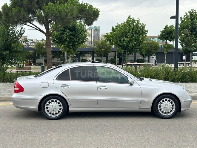 Mercedes E 240 2003, 253,000 km - 2.6 л - Bakı