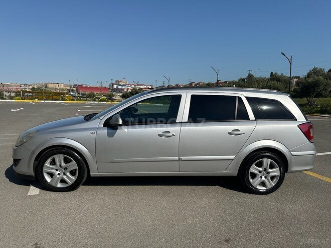 Opel Astra 2008, 300,000 km - 1.7 l - Bakı