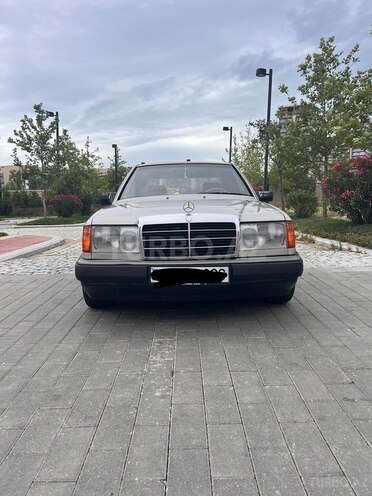 Mercedes E 200 1993, 363,222 km - 2.0 l - Bakı