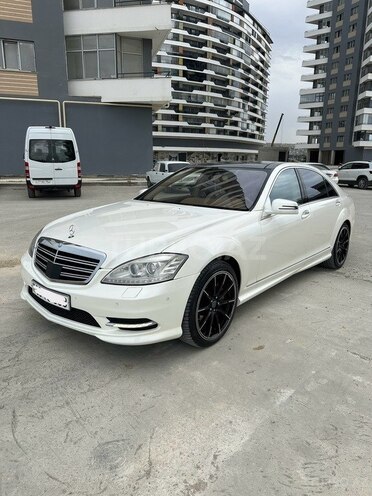 Mercedes S 550 2009, 217,000 km - 5.5 l - Bakı