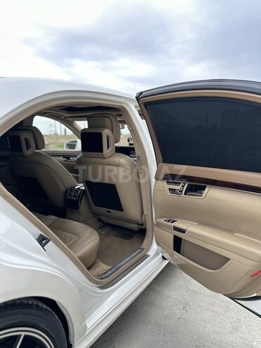 Mercedes S 550 2009, 217,000 km - 5.5 l - Bakı