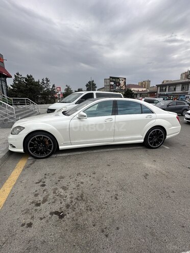 Mercedes S 550 2009, 217,000 km - 5.5 l - Bakı