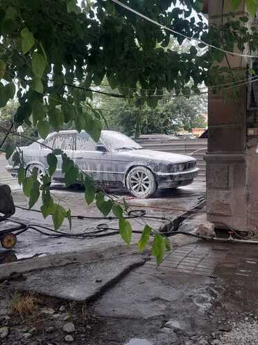 BMW 520 1990, 258,568 km - 2.0 l - Bərdə