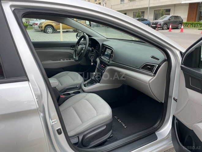 Hyundai Elantra 2016, 97,500 km - 2.0 l - Bakı