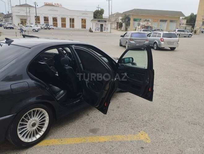 BMW 528 2000, 364,000 km - 2.8 l - Bakı