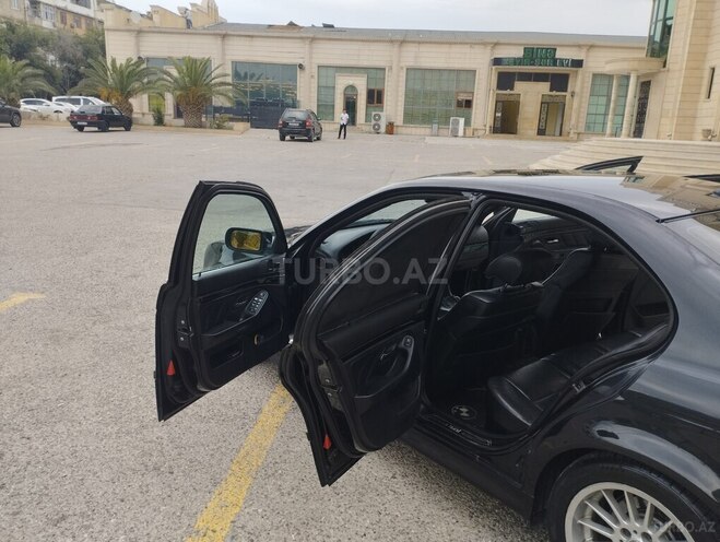BMW 528 2000, 364,000 km - 2.8 l - Bakı