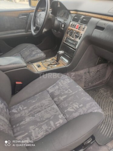 Mercedes E 240 1998, 335,000 km - 2.4 l - Bakı