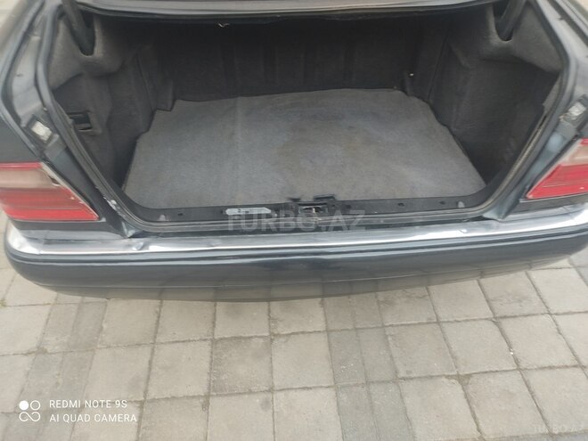 Mercedes E 240 1998, 335,000 km - 2.4 l - Bakı