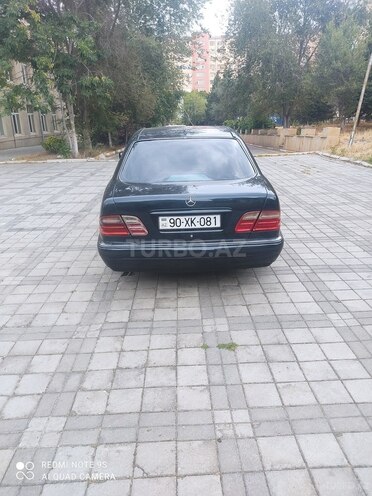Mercedes E 240 1998, 335,000 km - 2.4 l - Bakı