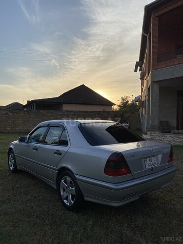 Mercedes C 200 1999, 210,000 km - 2.0 л - Bakı