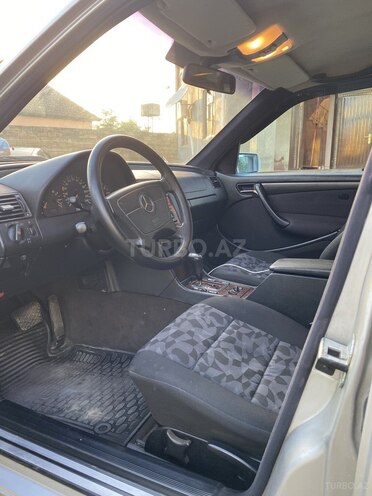 Mercedes C 200 1999, 210,000 km - 2.0 л - Bakı