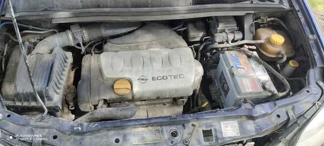 Opel Zafira 1998, 200,000 km - 1.8 l - Qəbələ