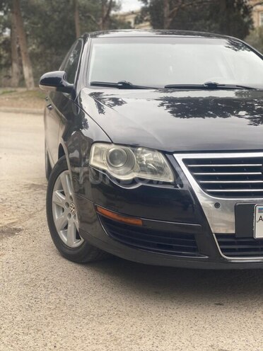 Volkswagen Passat 2006, 284,001 km - 2.0 l - Bakı