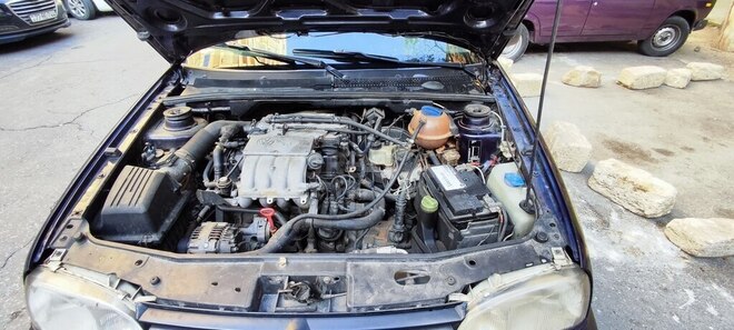 Volkswagen Golf 1997, 410,000 km - 1.6 l - Bakı