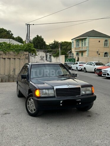 Mercedes 190 1992, 199,415 km - 2.0 l - Bakı
