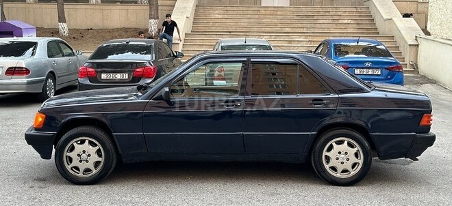 Mercedes 190 1992, 199,415 km - 2.0 l - Bakı