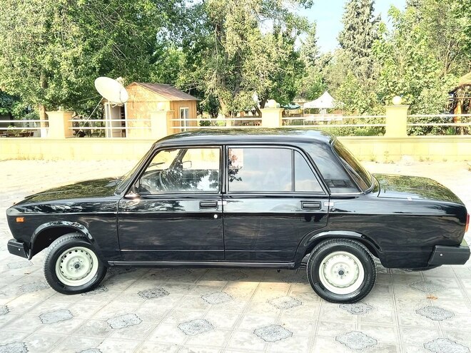 LADA (VAZ) 2107 2011, 15,202 km - 1.7 l - Qazax