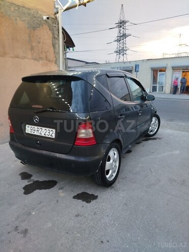 Mercedes A 190 2001, 203,163 km - 1.9 l - Bakı
