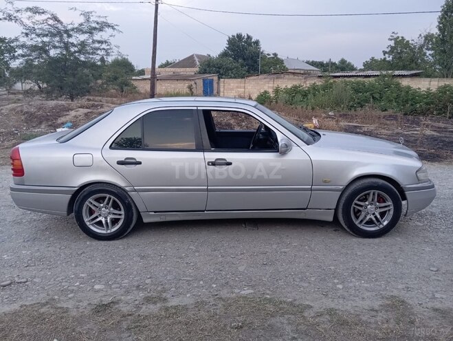 Mercedes C 200 1994, 355,258 km - 2.0 l - Xaçmaz