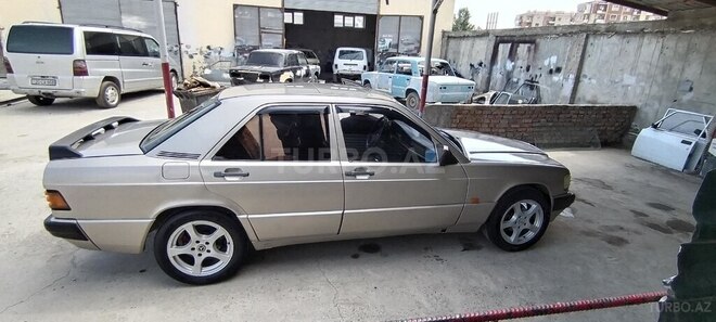 Mercedes 190 1991, 245,000 km - 2.3 л - Gəncə
