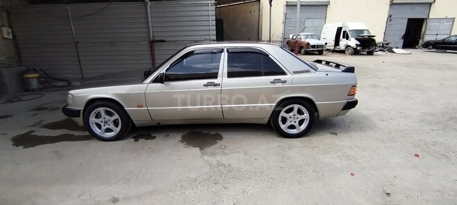 Mercedes 190 1991, 245,000 km - 2.3 л - Gəncə