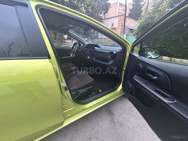 Toyota Aqua 2015, 110,000 km - 1.5 l - Bakı